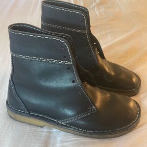 Duckfeet boots size mens 9 or UK 43 black